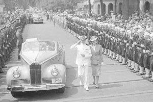 Marlene Dietrich Leads Jeep Day Rally Photo